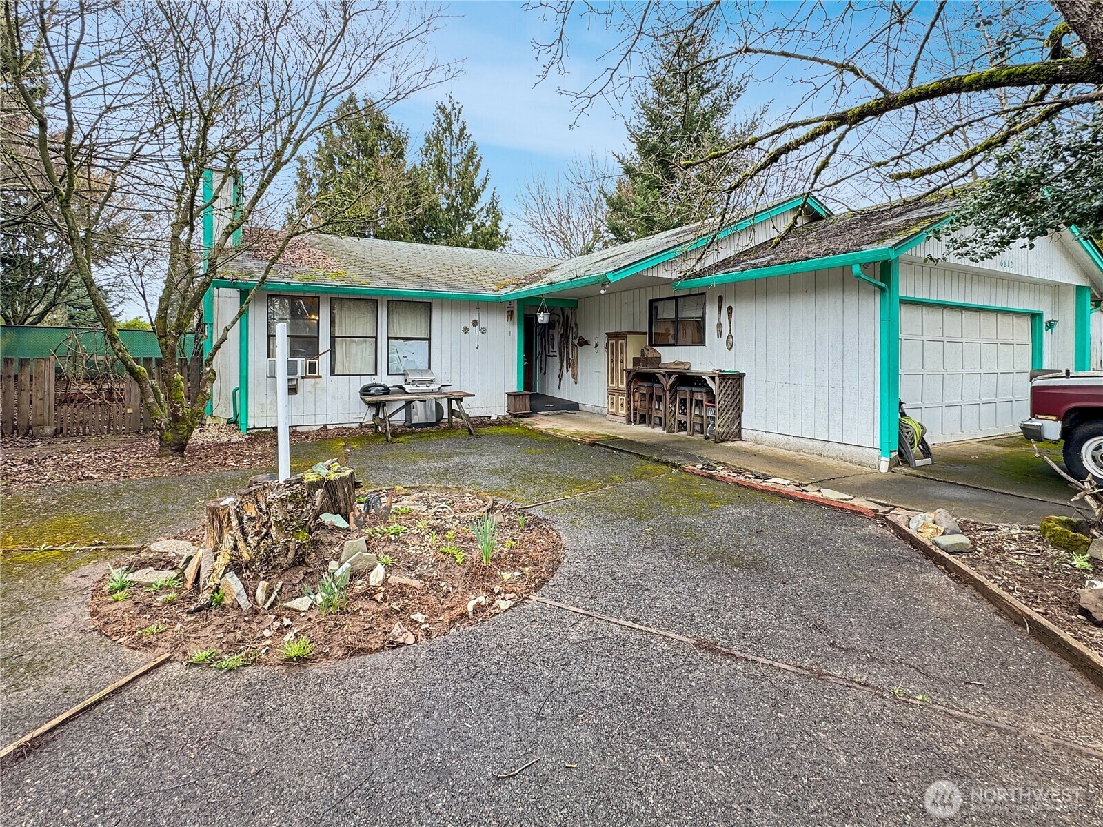 Property Photo: 6812 NE 92nd Court WA 98662