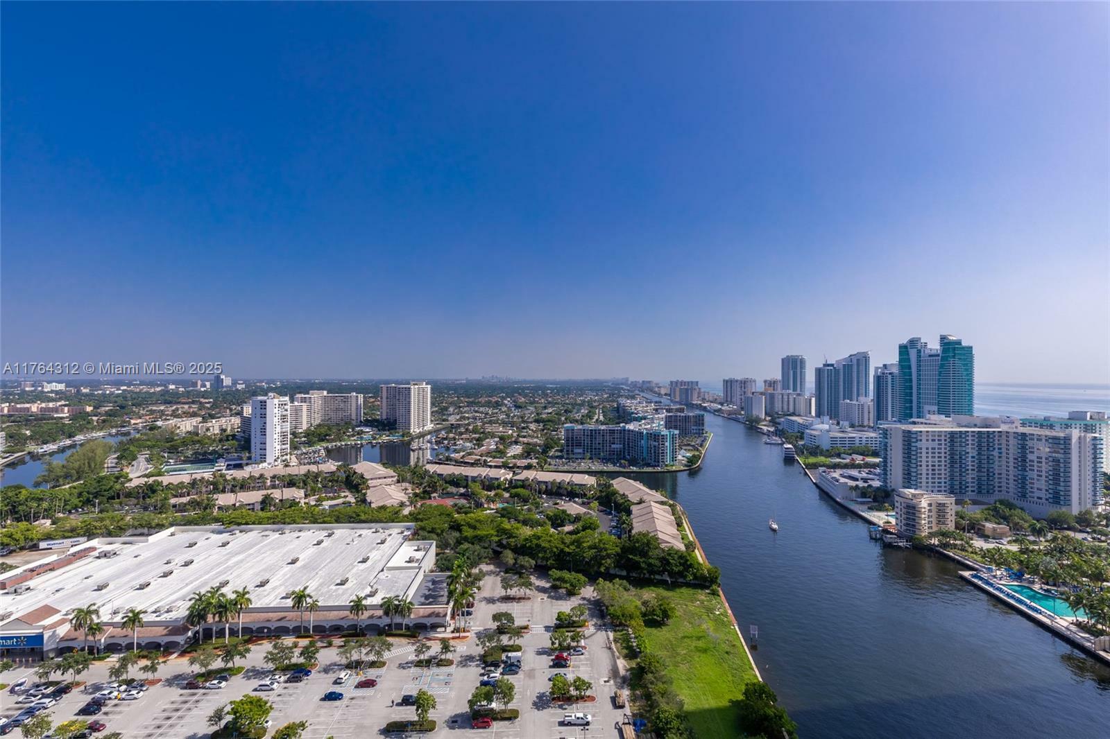 Property Photo: 2602 E Hallandale Beach Blvd R3004 FL 33009