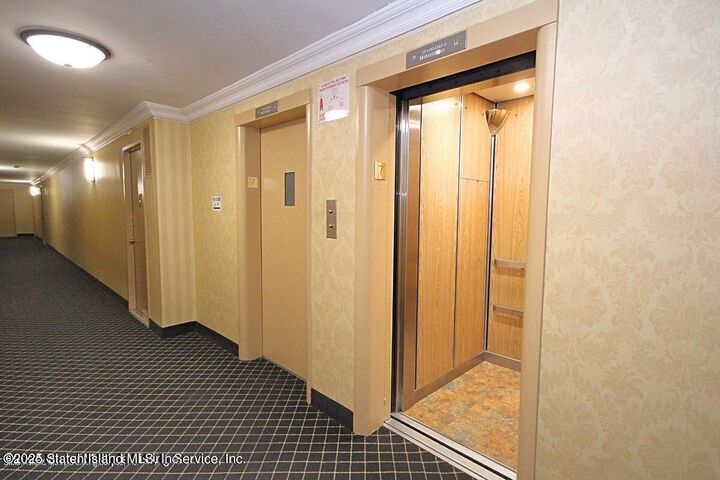 Property Photo: 1000 Clove Road 3F NY 10301