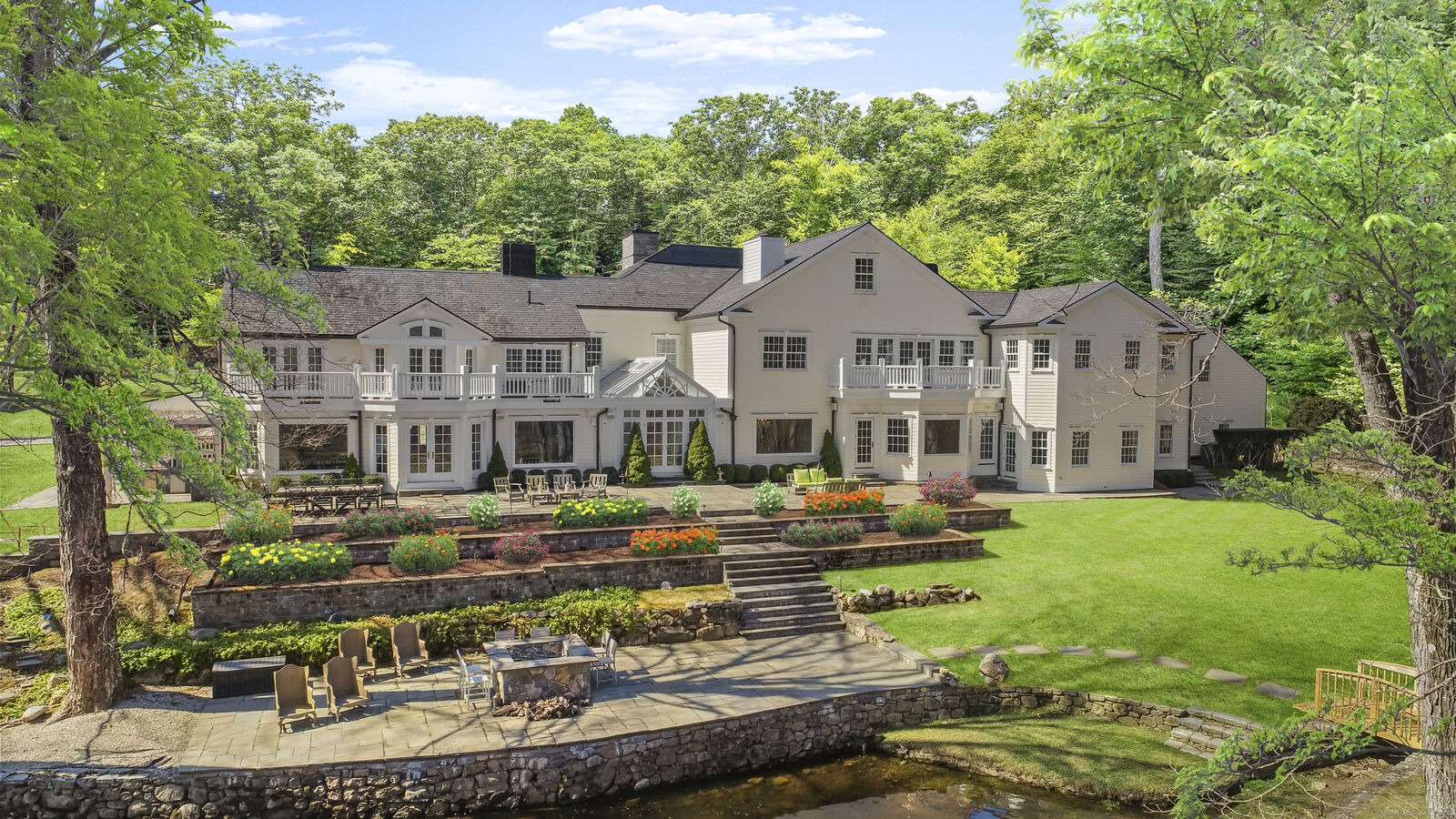 Property Photo: 637 Valley Road CT 06840