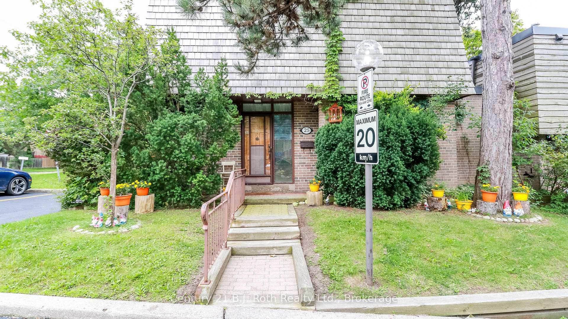 Property Photo: 25 Redstone Path ON M9C 1Y7