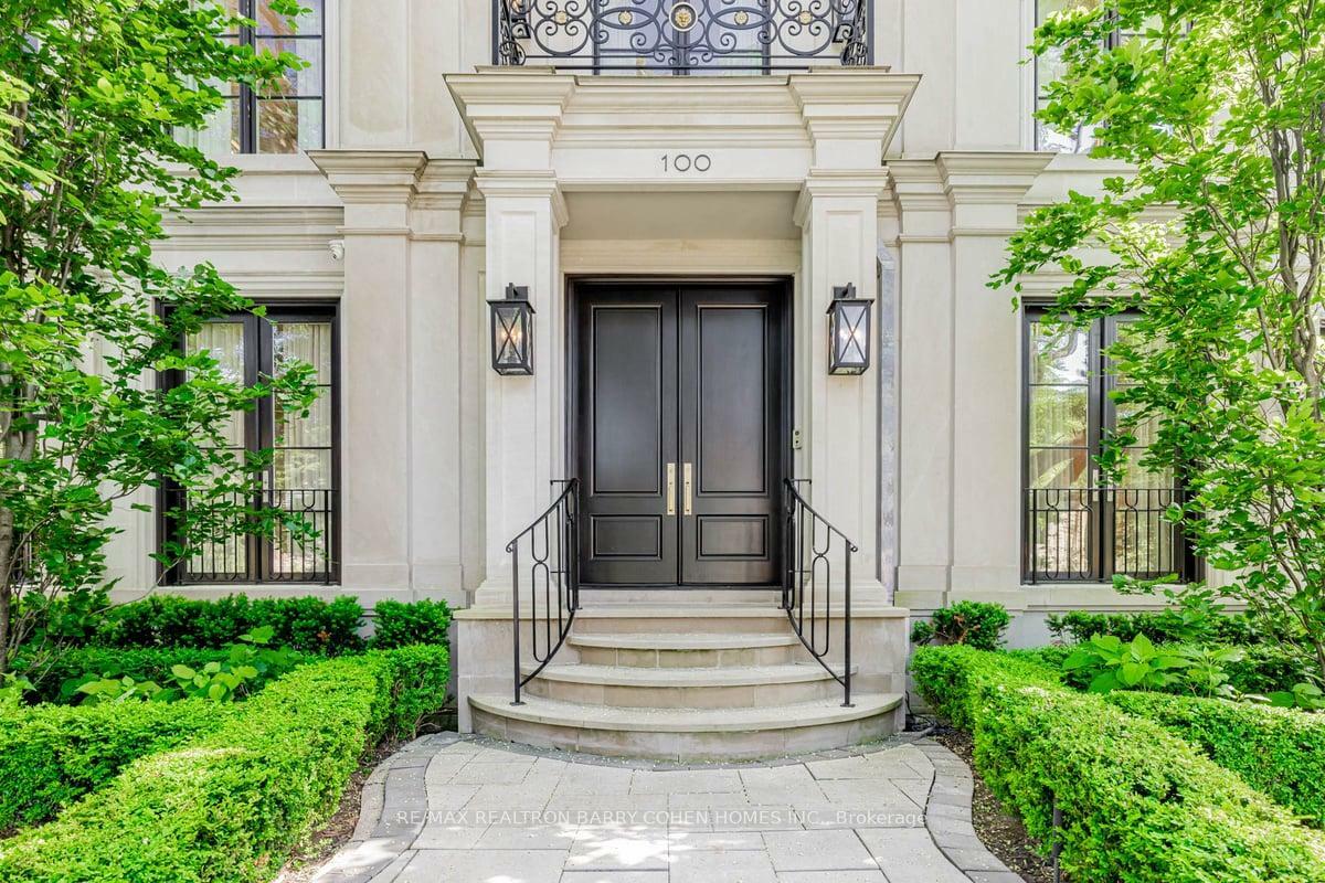 Photo de la propriété: 100 Ardwold Gate ON M5R 2W2
