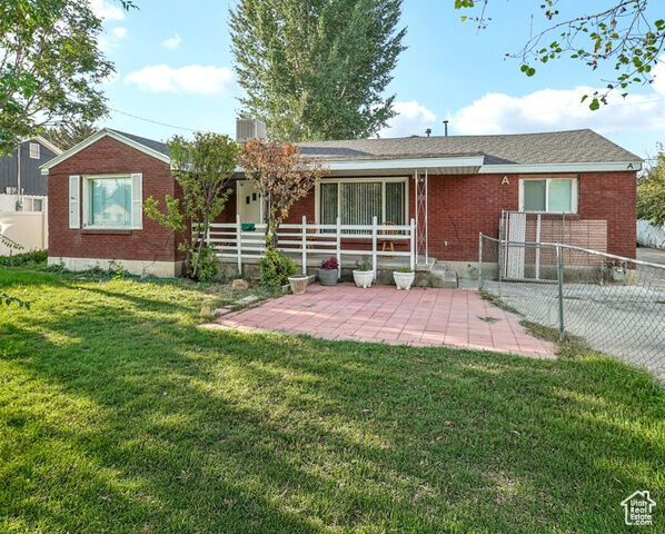 Property Photo:  416 E Scott Ave  UT 84115 