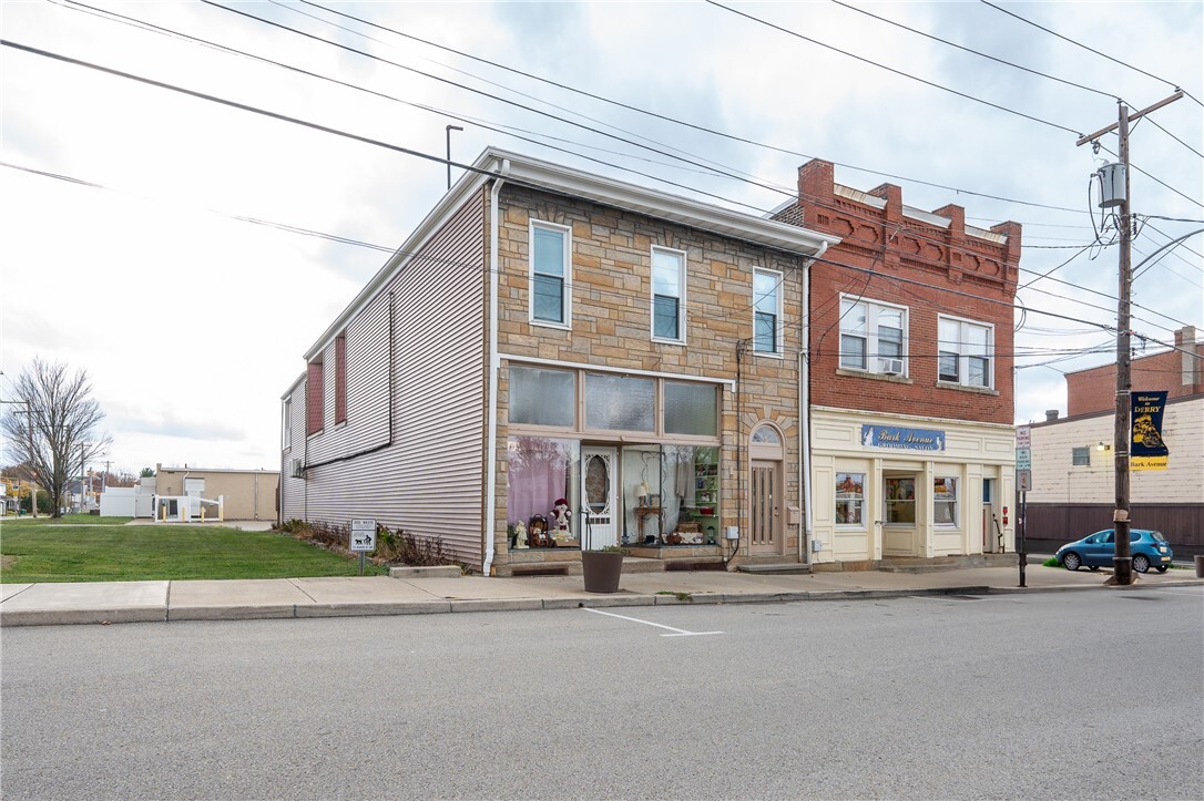 Property Photo: 136 S Chestnut St PA 15627