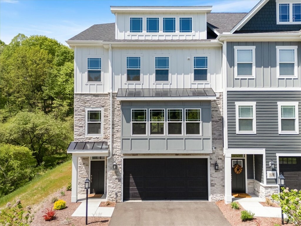 Property Photo:  130 Rainier Ln  PA 15090 