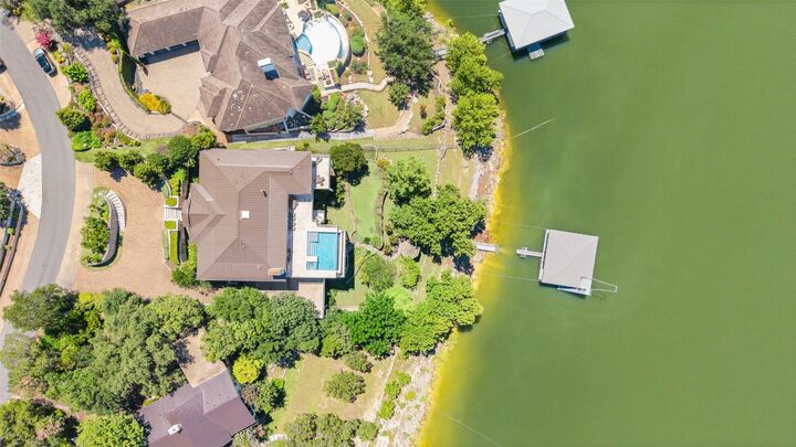 Property Photo: 715 Cutlass TX 78734