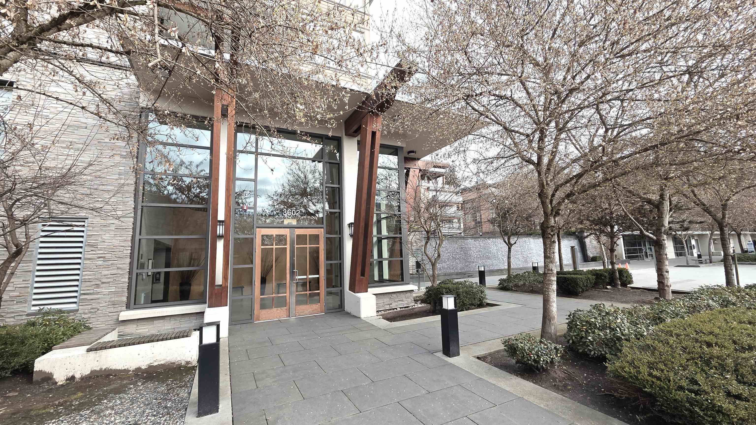 Property Photo: 3602 Aldercrest Drive 404 BC V7G 2S6