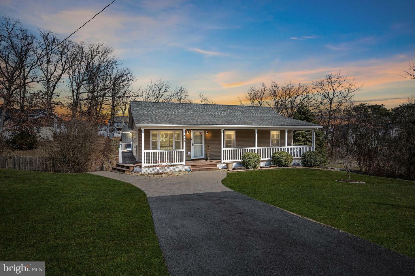 Property Photo: 319 Ridge Road VA 22602