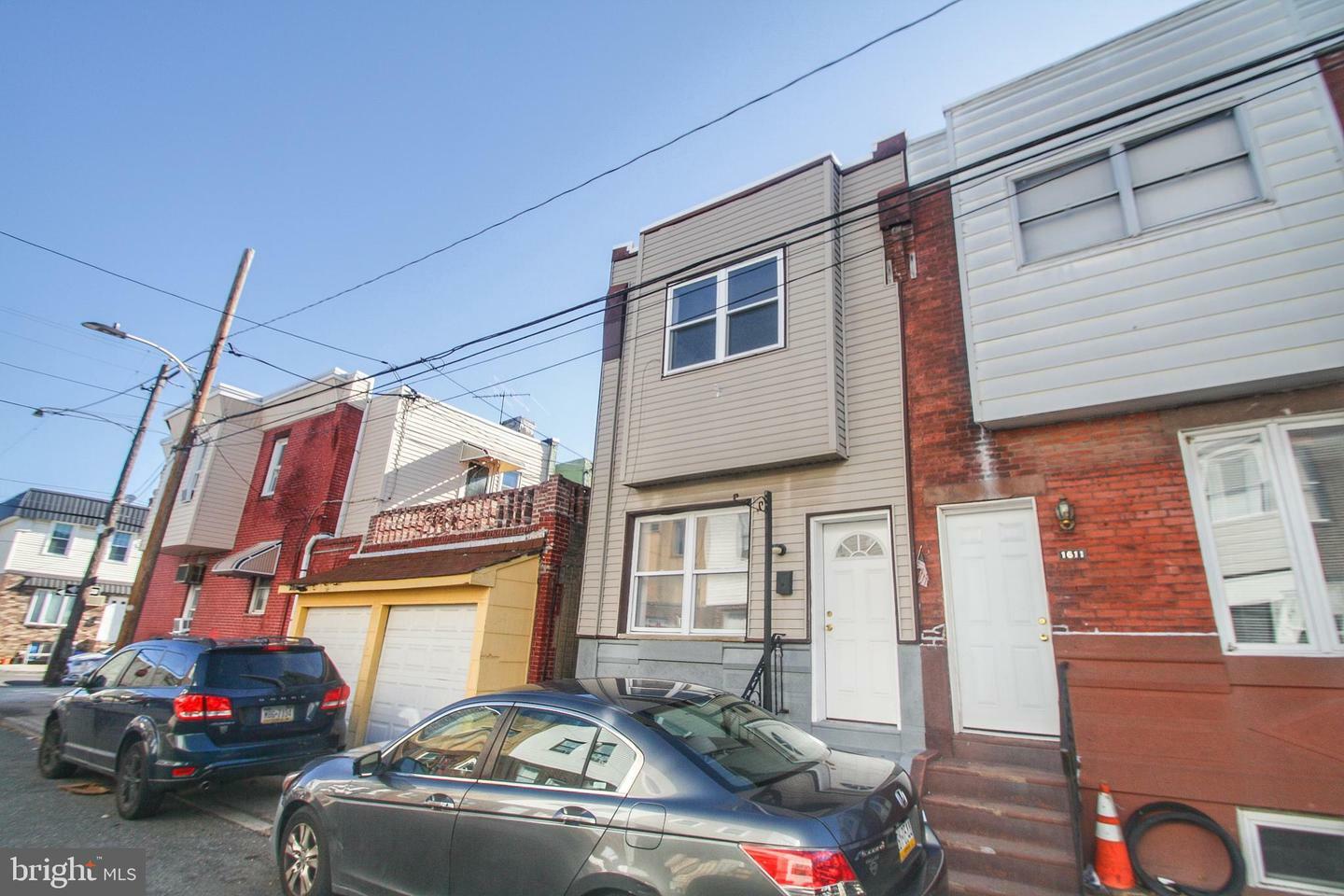 Property Photo: 1609 S Etting Street PA 19145