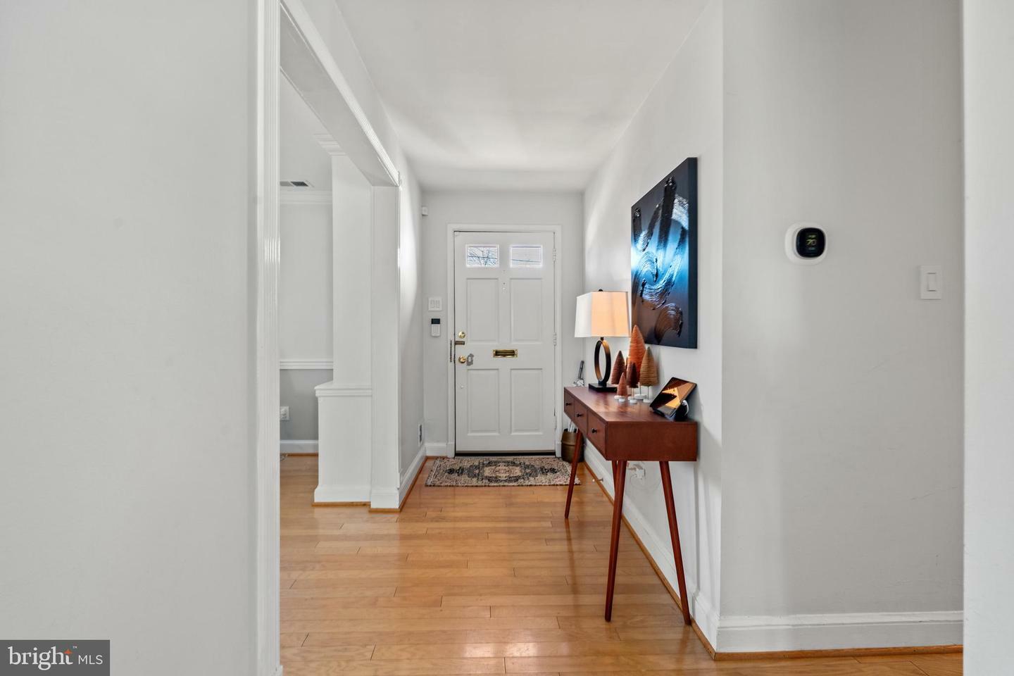 Property Photo: 6219 Arkendale Road VA 22307