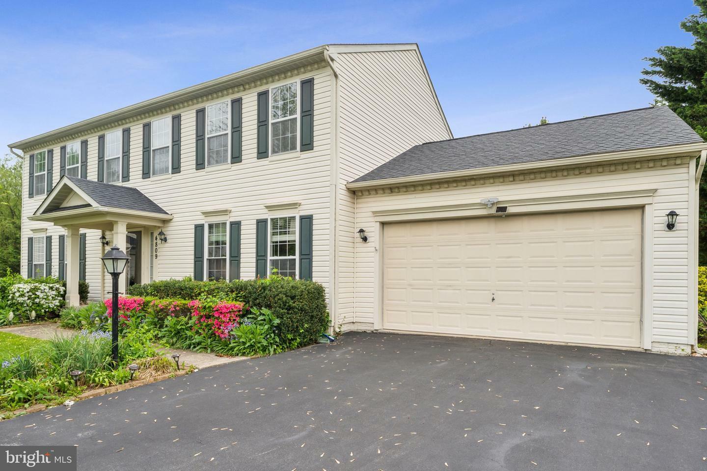 Property Photo: 4809 Bennington Place E MD 21755