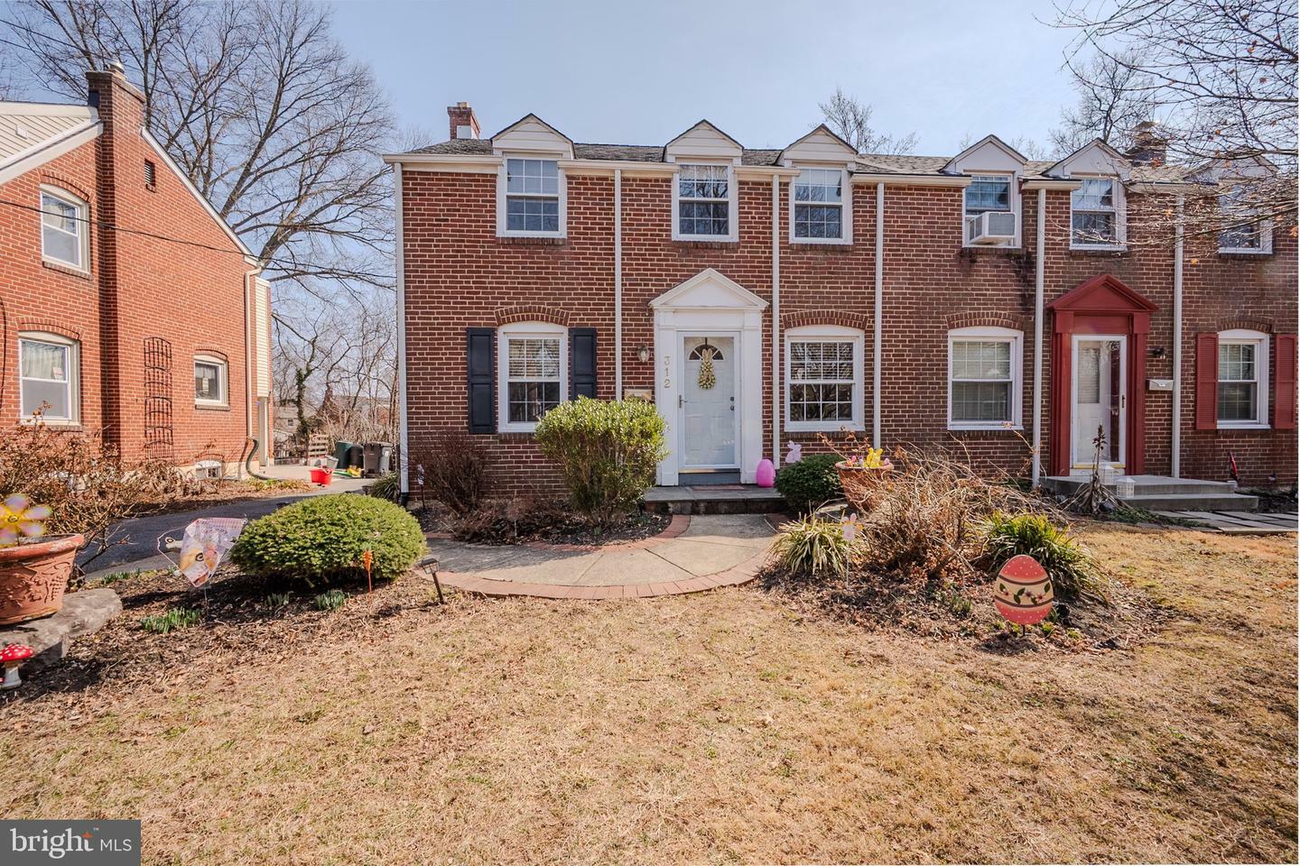 Property Photo: 312 Taft Avenue DE 19805
