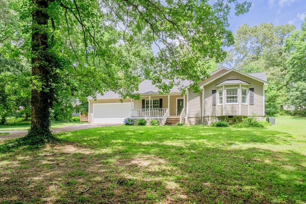 Property Photo: 143 Bunker Hill Drive GA 30721