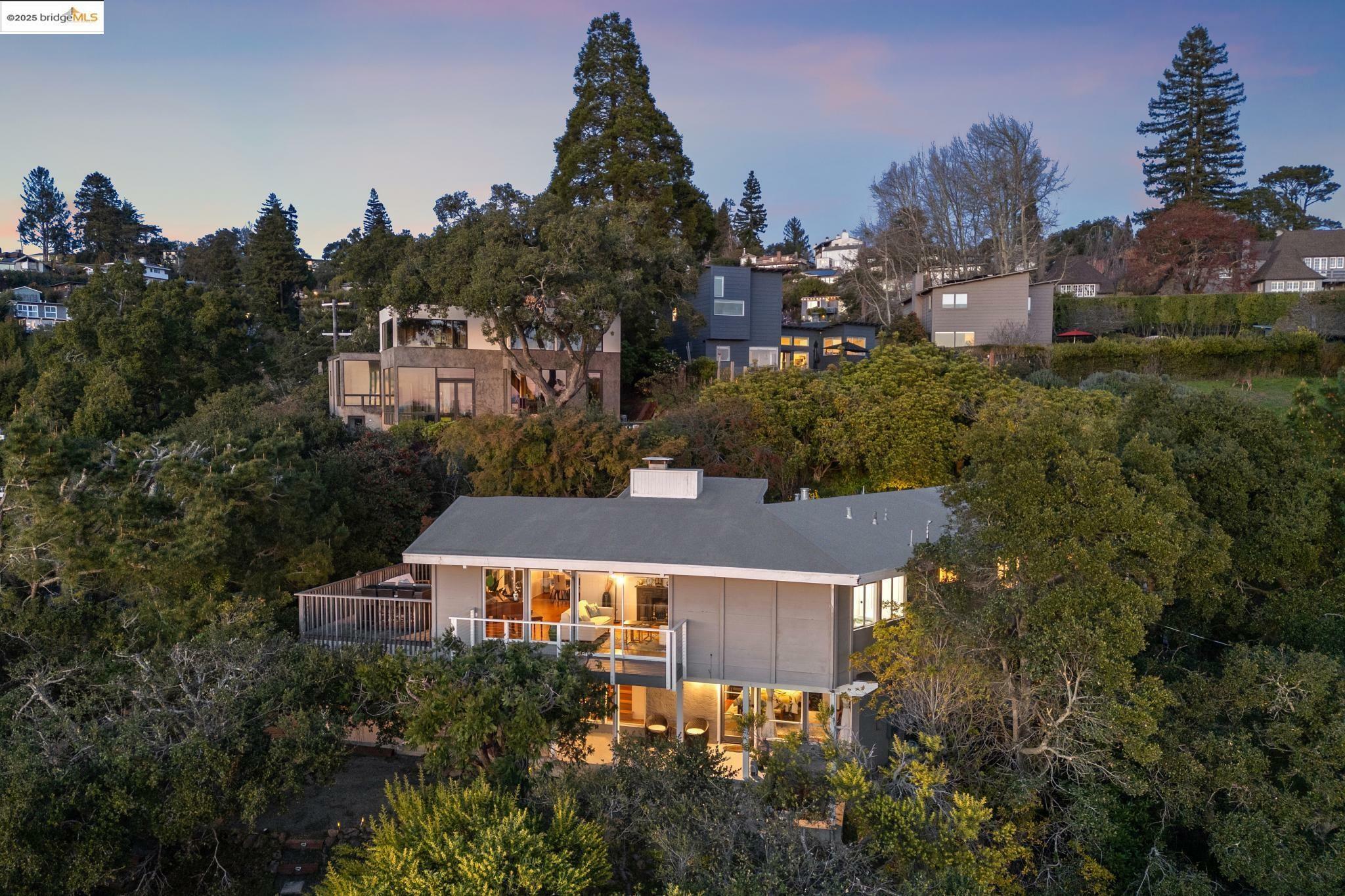 12 Twain Ave  Berkeley CA 94708 photo