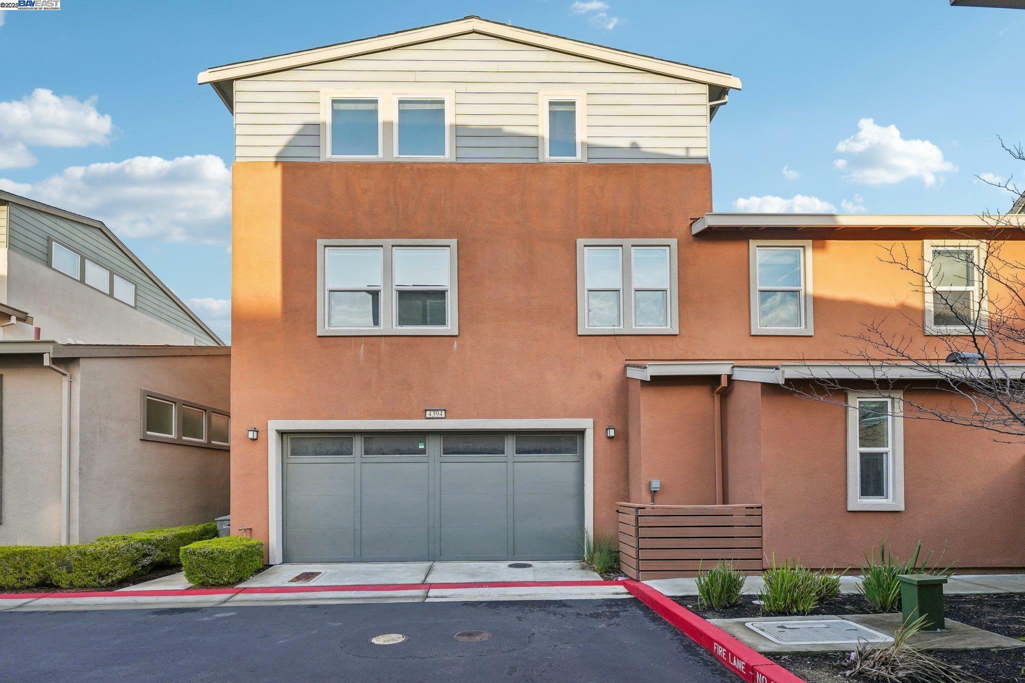 4394 Healdsburg Way  Dublin CA 94568 photo