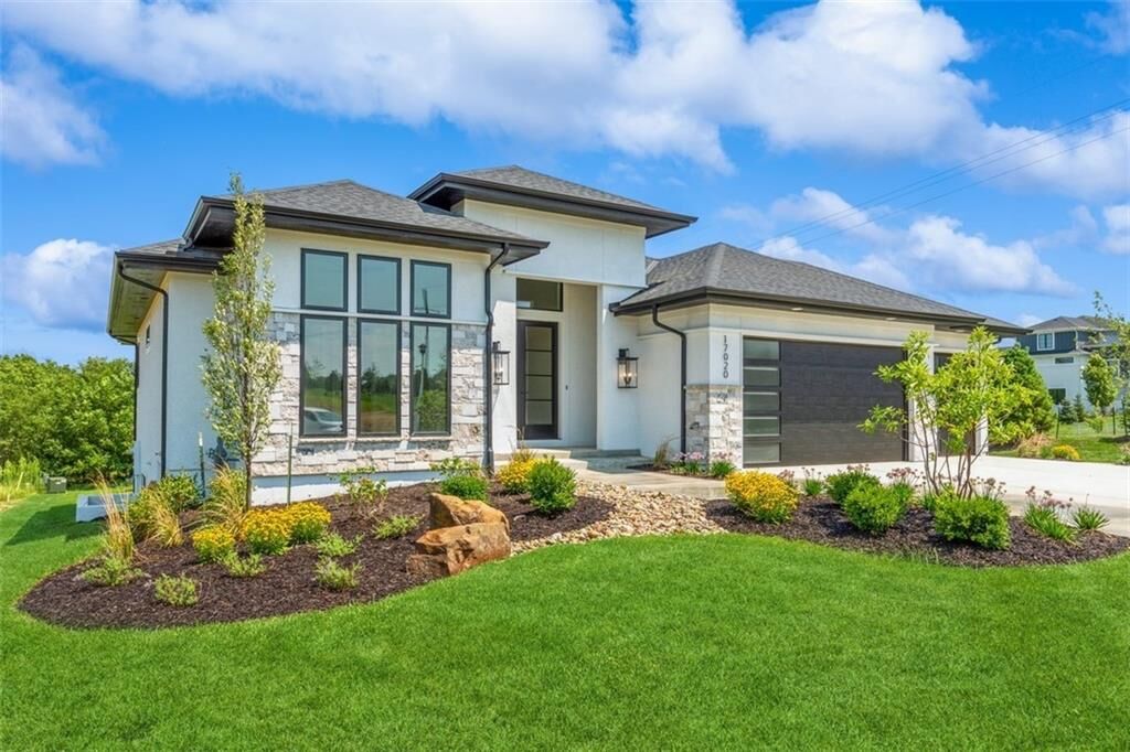 Property Photo:  17020 Earnshaw Street  KS 66221 