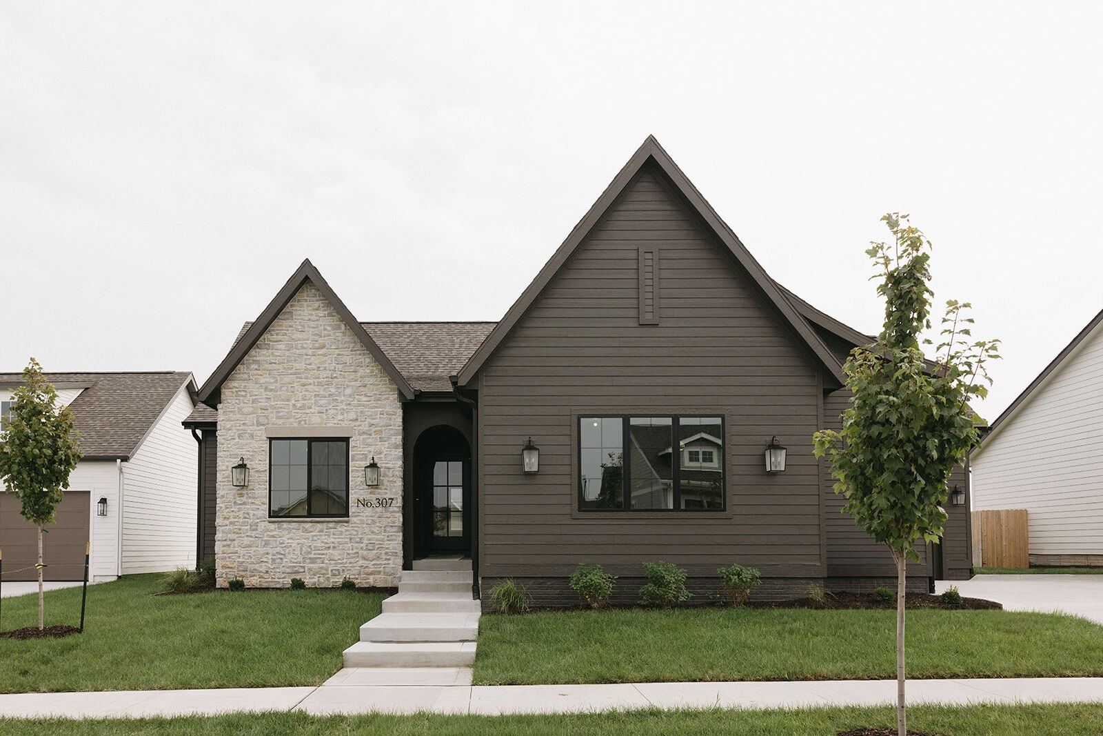 Property Photo:  307 SW 17th Street  IA 50023 