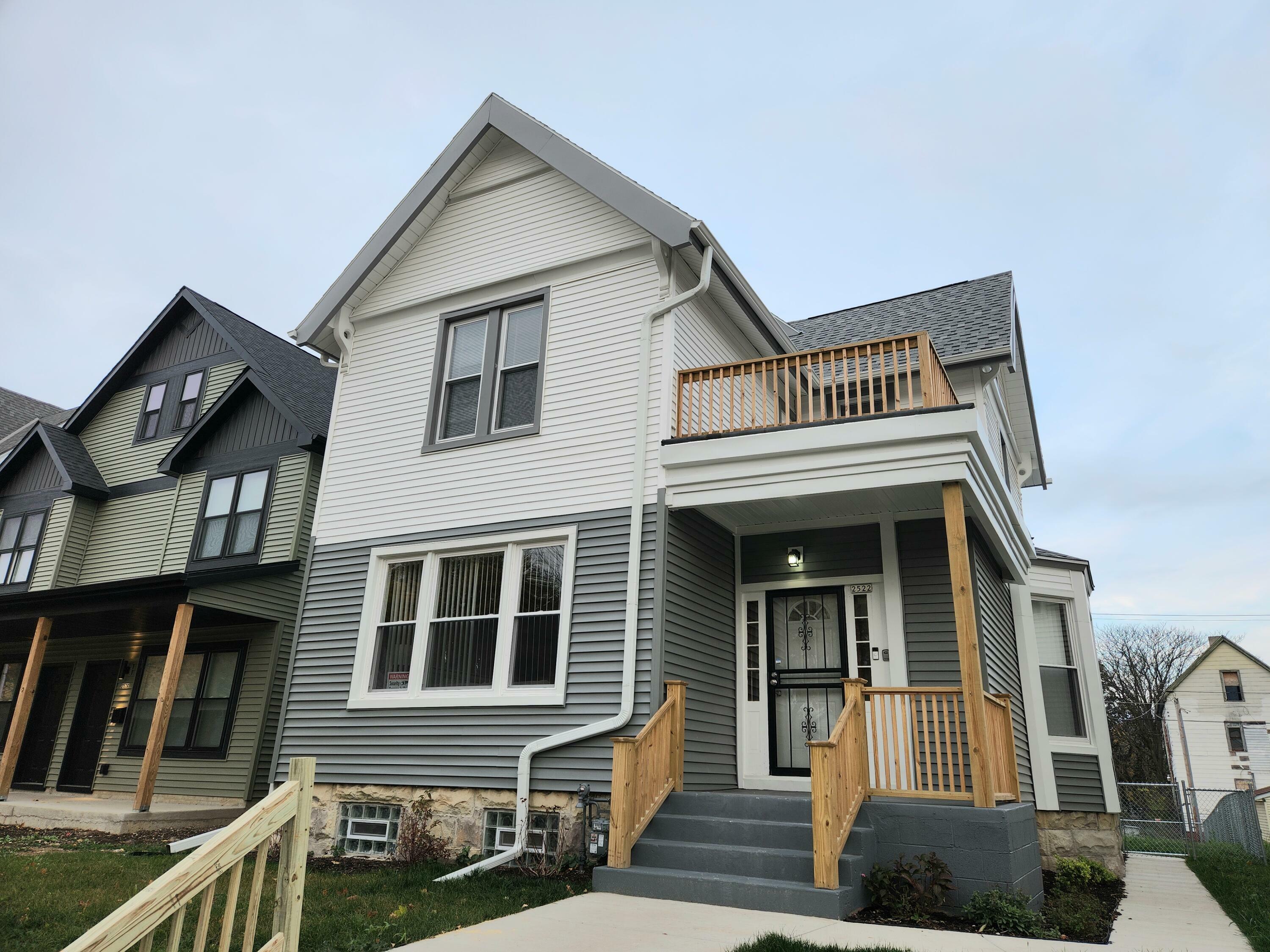 2522 N Dr William Finlayson St  Milwaukee WI 53212 photo