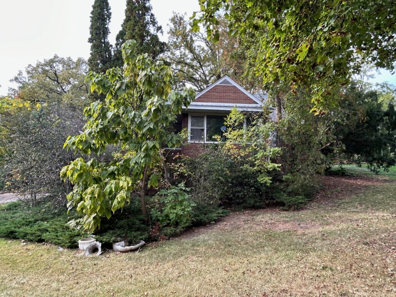 Property Photo: 2810 Fischer Dr WI 53105