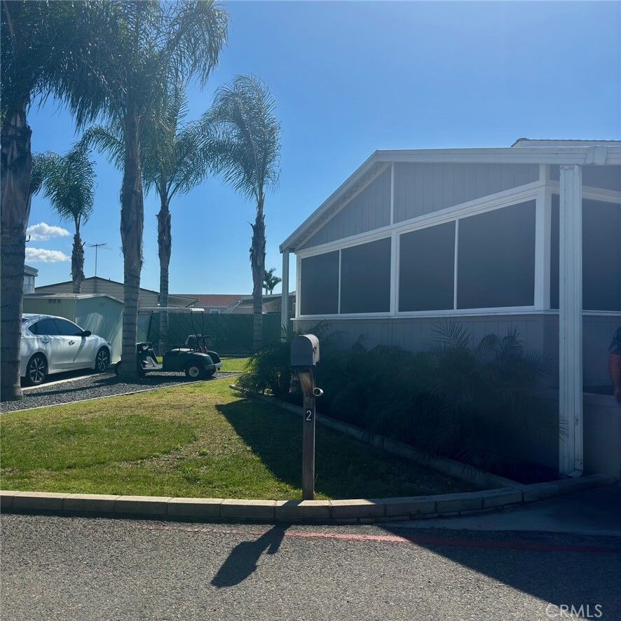 Property Photo:  2 Pine Via  CA 92801 