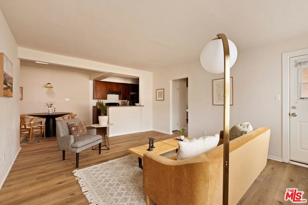 Property Photo: 1620 N San Fernando Boulevard 53 CA 91504