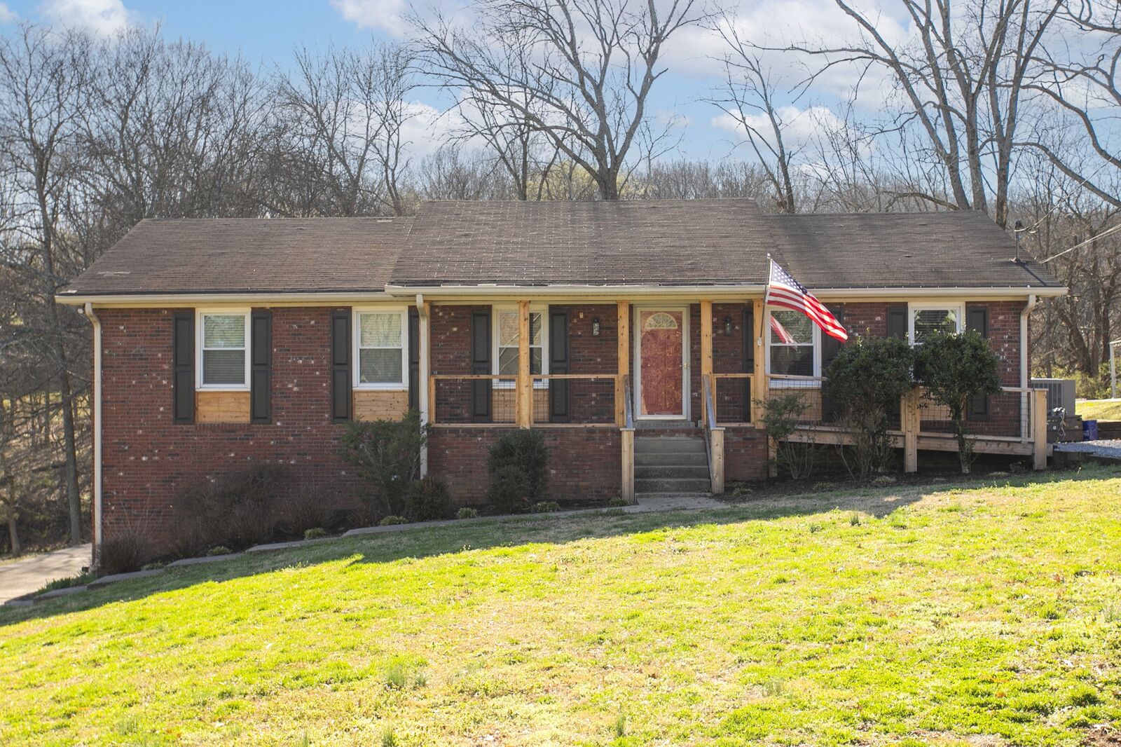Property Photo:  508 Mathes Ct  TN 37072 