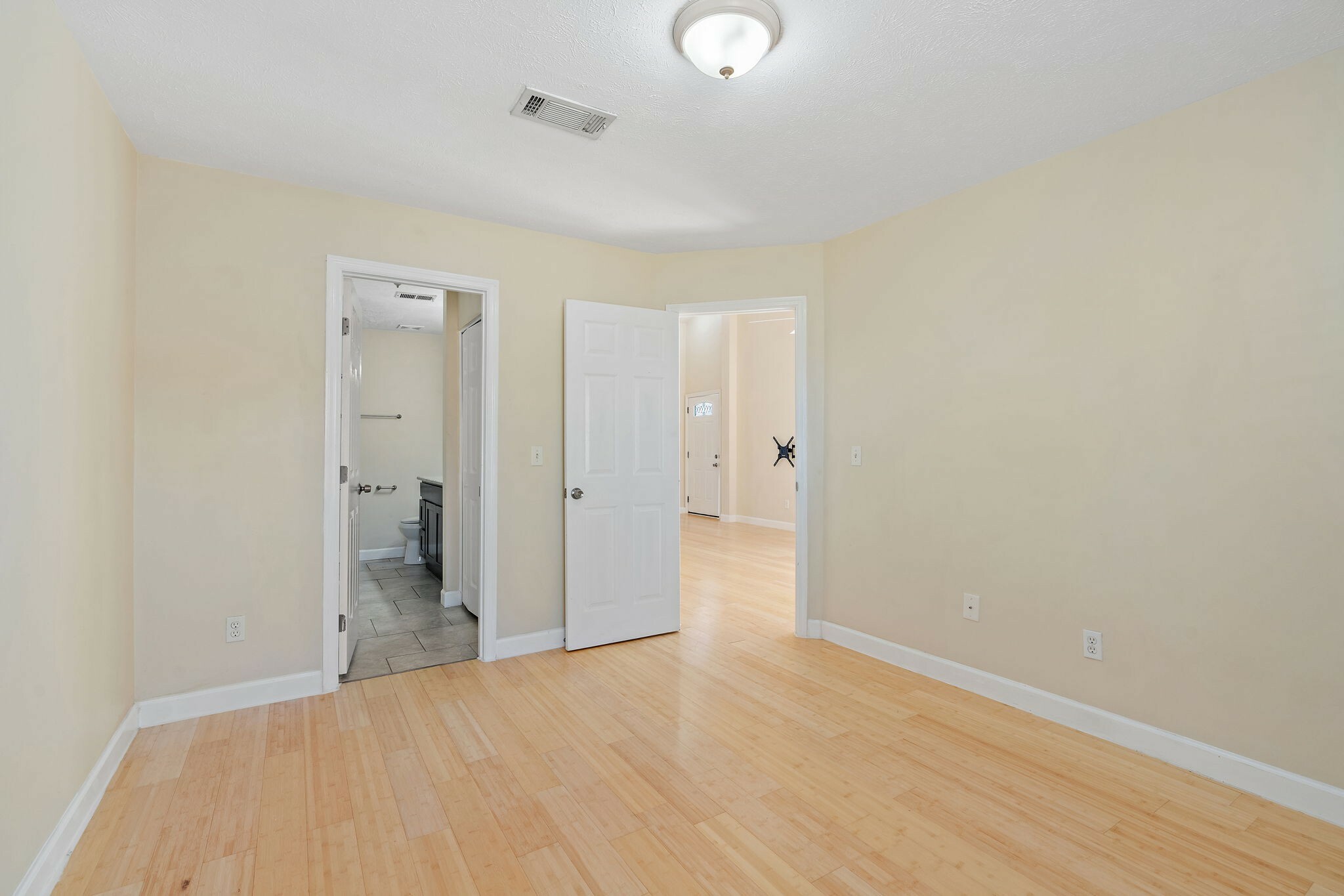 427 Lemont Dr  Nashville TN 37216 photo