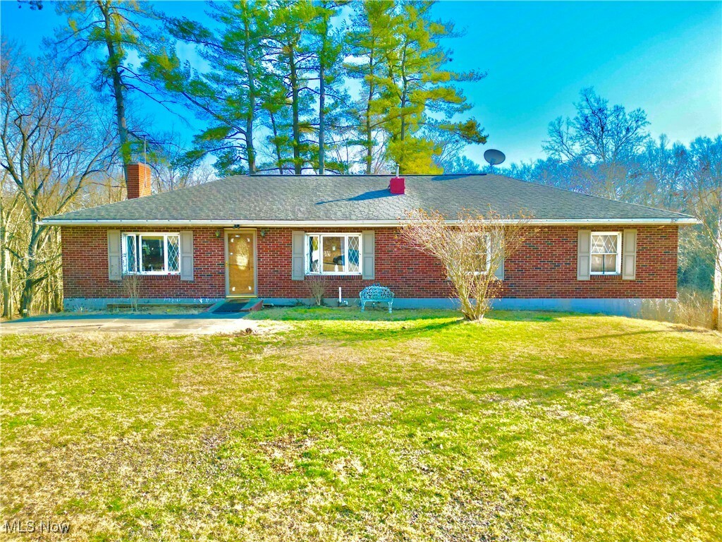 3080 East Pike  Zanesville OH 43701 photo