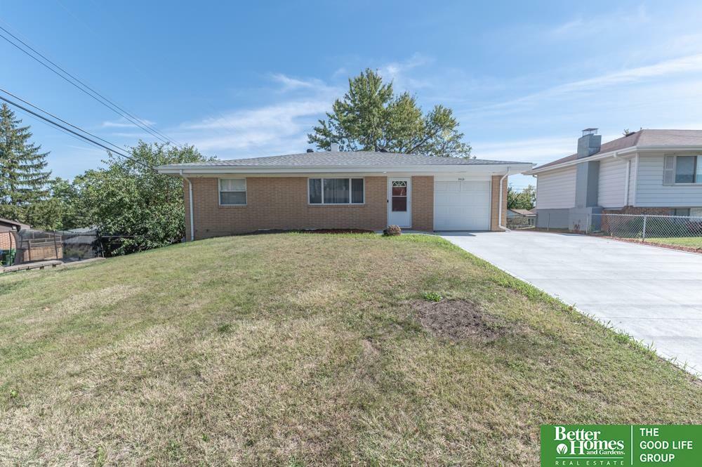 Property Photo: 9405 Briarwood Lane NE 68147