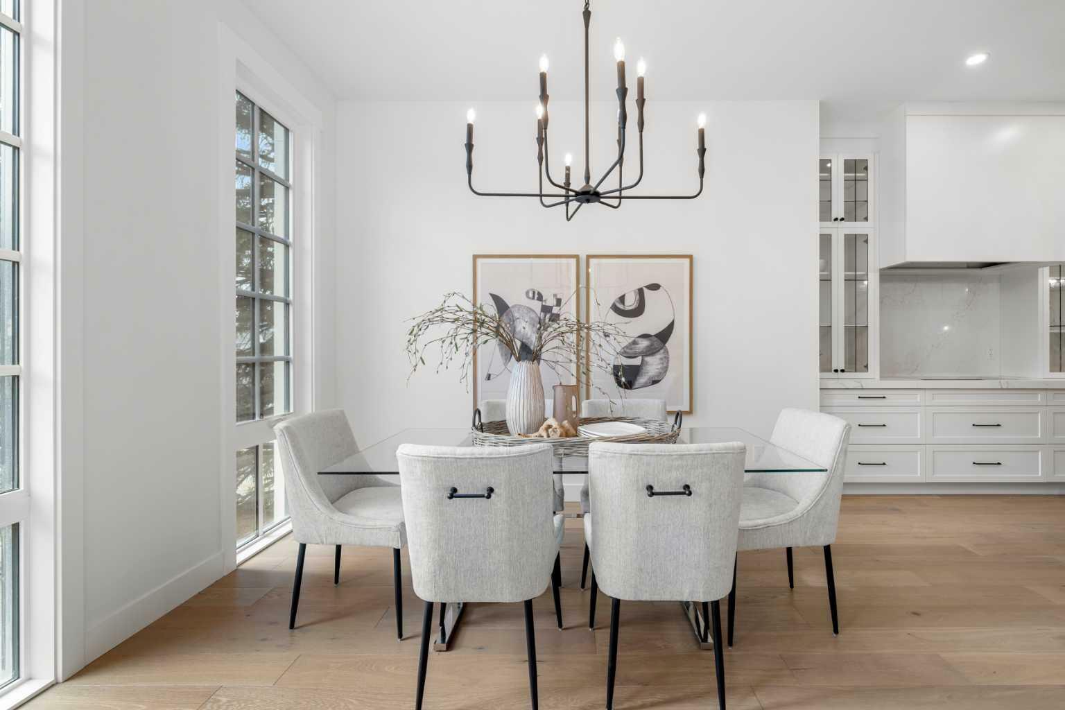 Property Photo: 2204 29 Avenue SW AB T2T 1N7