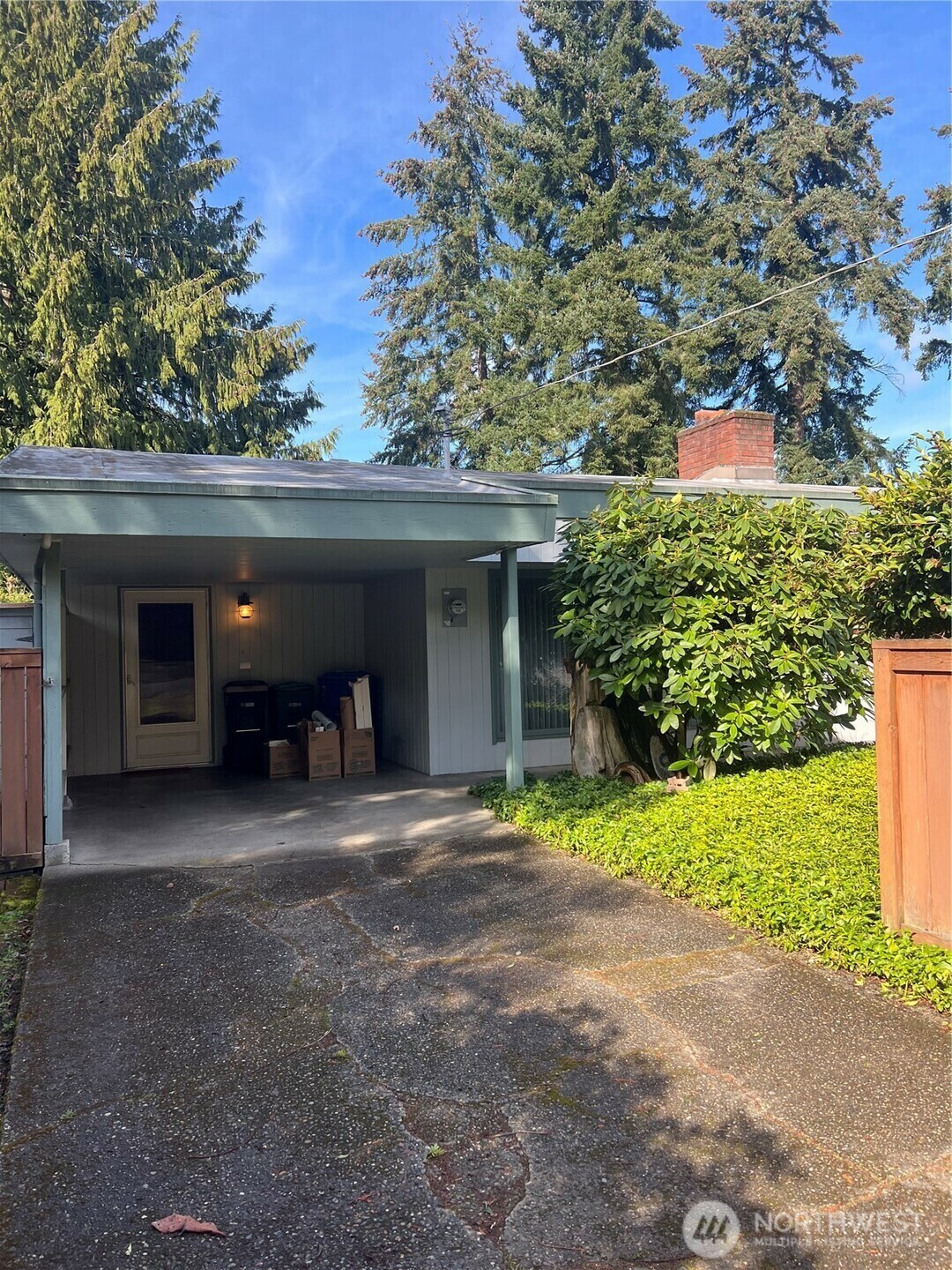 10009 NE 46th Avenue  Seattle WA 98125 photo