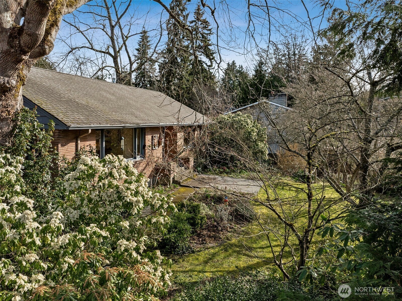 Property Photo: 2100 N 128th Street WA 98133