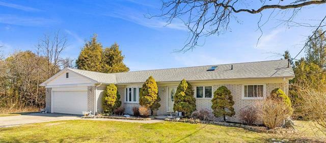 Property Photo: 811 S Lakeshore Road MI 48469