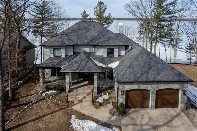 Property Photo: 5568 Lakeview Drive MI 49643