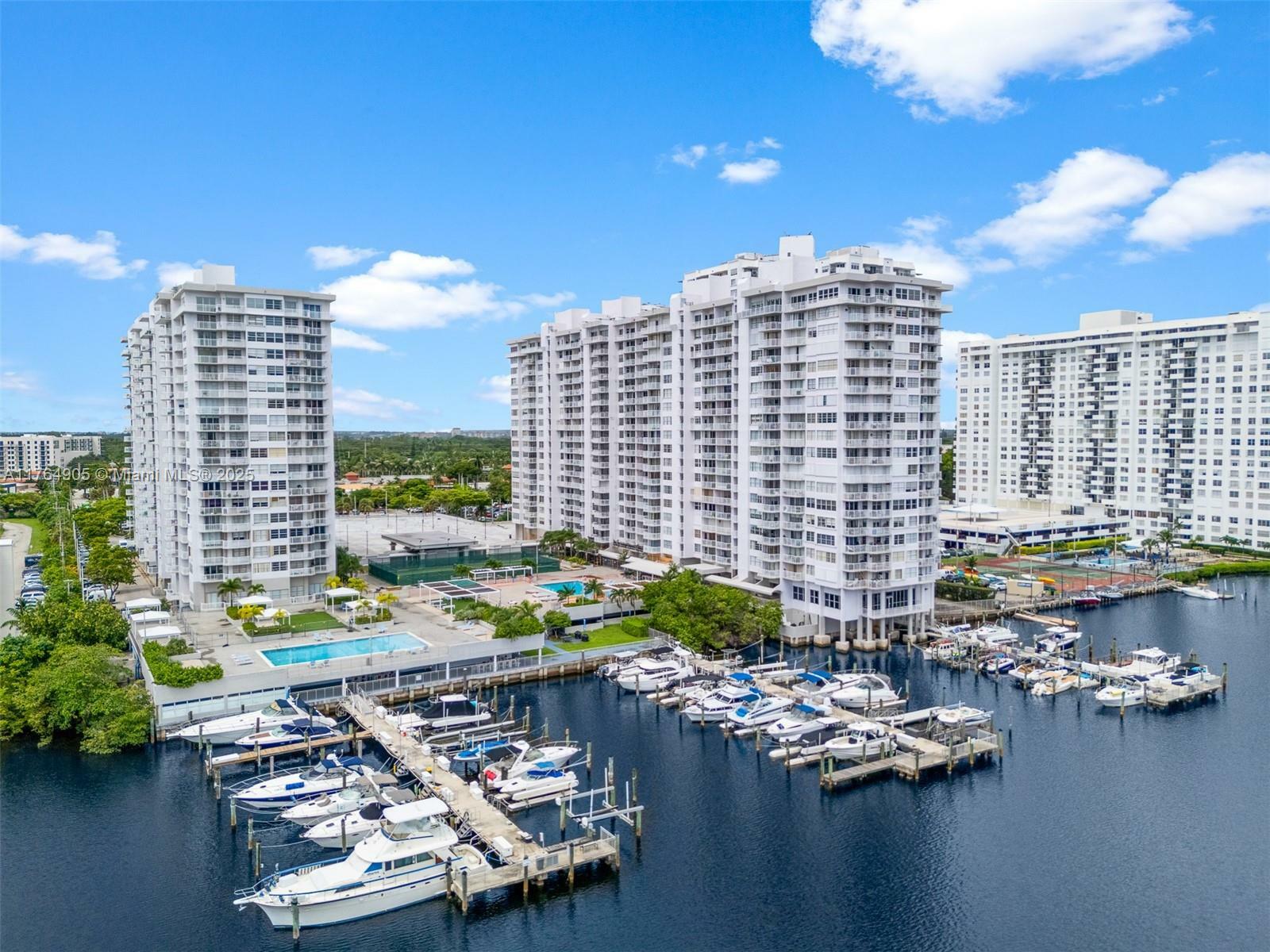Property Photo: 18041 Biscayne Blvd Ph02 FL 33160