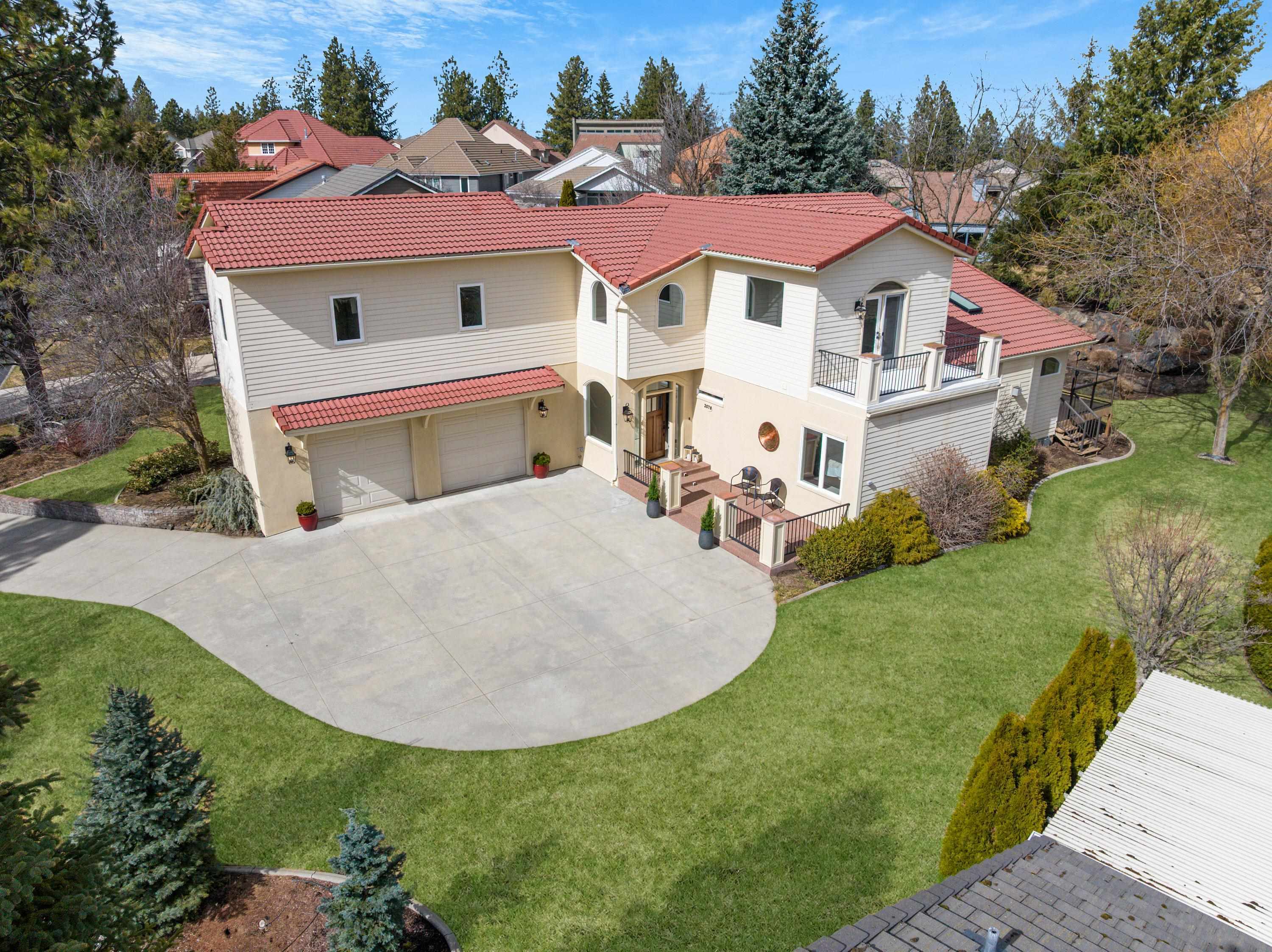 Property Photo: 2078 S Parkwood Cir WA 99223