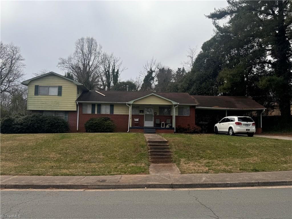 Property Photo: 2308 Elbon Drive NC 27105