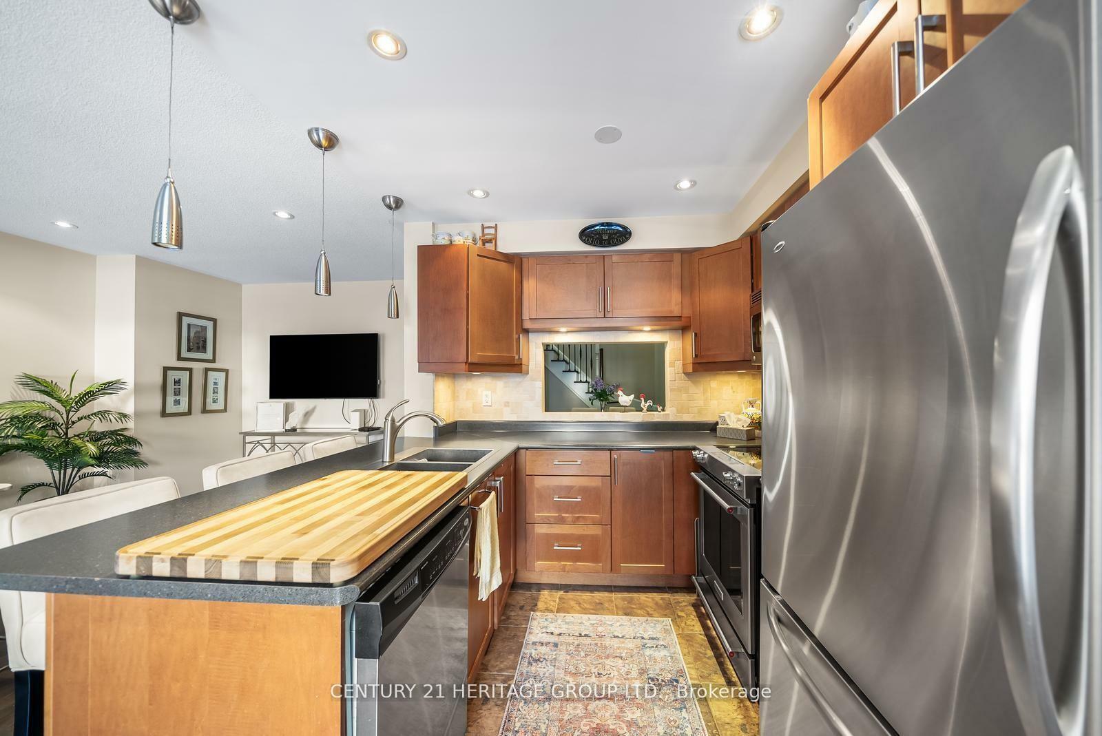 281 Penndutch Circle  Whitchurch-Stouffville ON L4A 0P1 photo