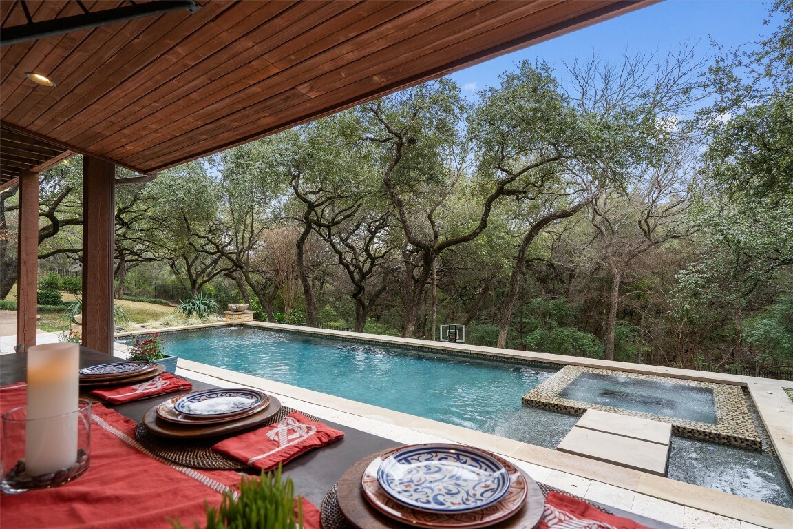 Property Photo: 4403 Elohi Drive TX 78746