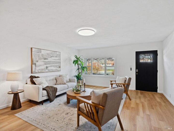 Property Photo: 528 Sanns Lane CA 95448
