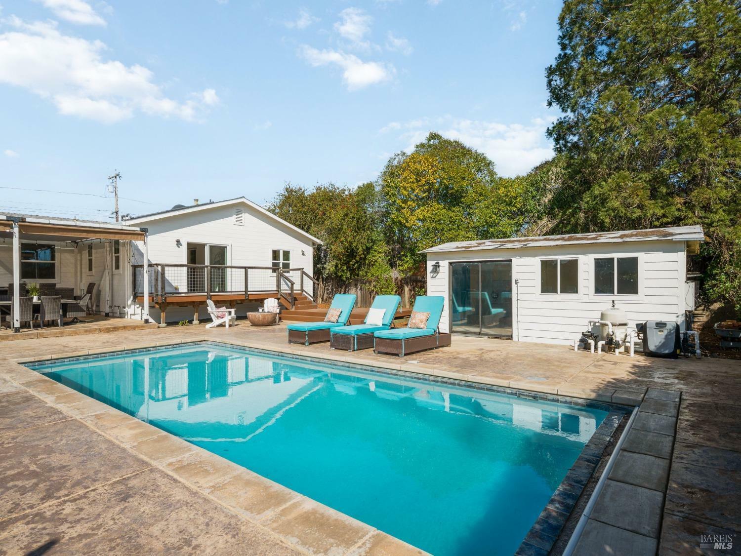 Property Photo: 528 Sanns Lane CA 95448