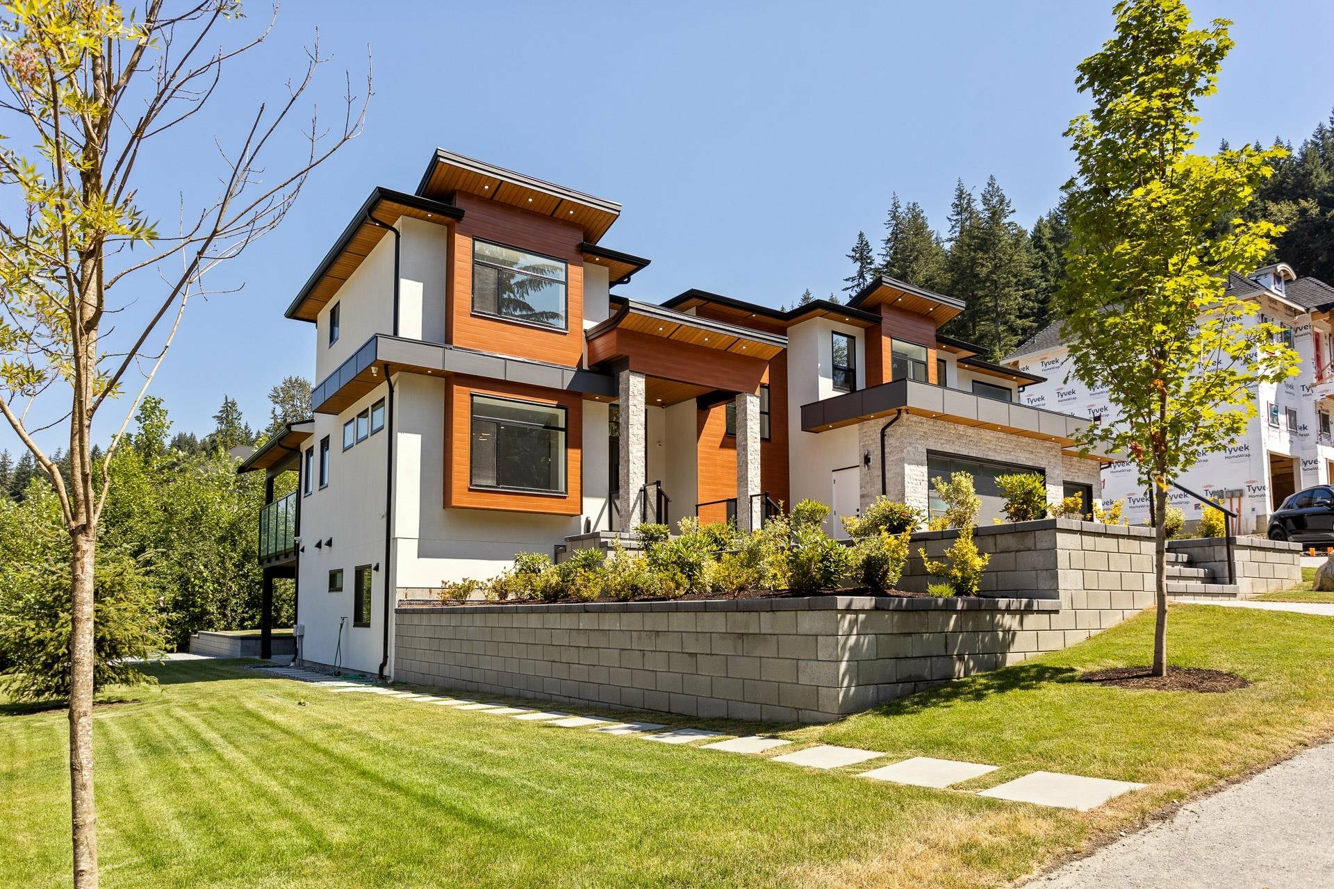 Property Photo: 2961 Eaglecrest Drive BC V3H 5G6