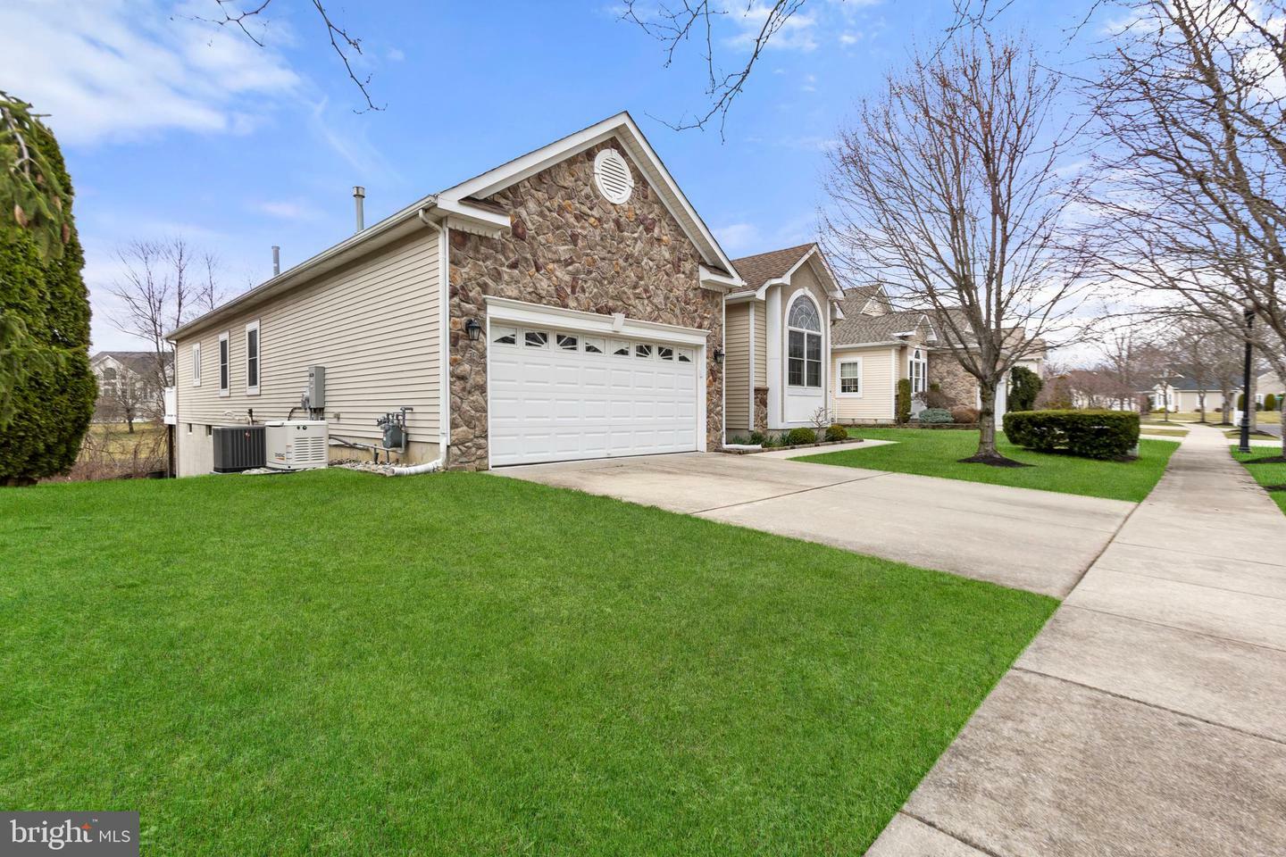 Property Photo: 14 Barbee Court NJ 08505