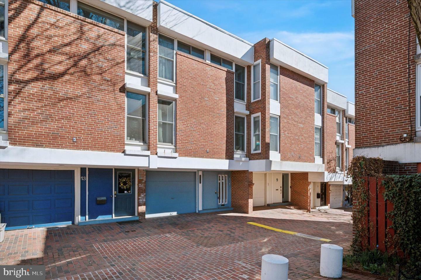 Property Photo: 11 University Mews PA 19104