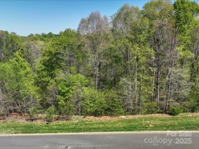 Property Photo: 1107 Sawtooth Oak Lane NC 28012