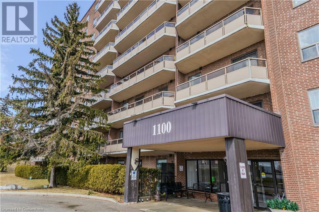 Property Photo: 1100 Courtland Avenue East 705 ON N2C 2H9