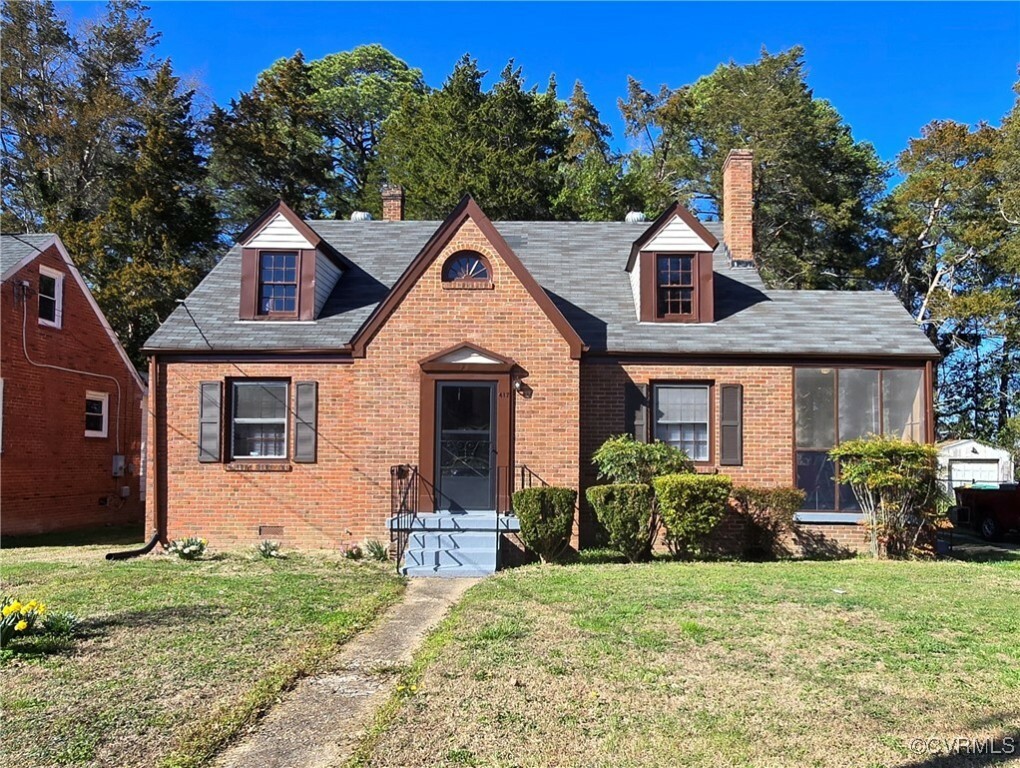 Property Photo: 417 Claremont Street VA 23805