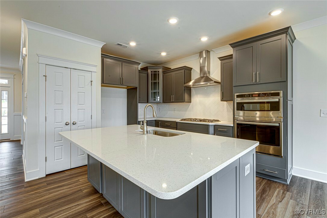 Property Photo: 7098 Hepworth Drive VA 23231
