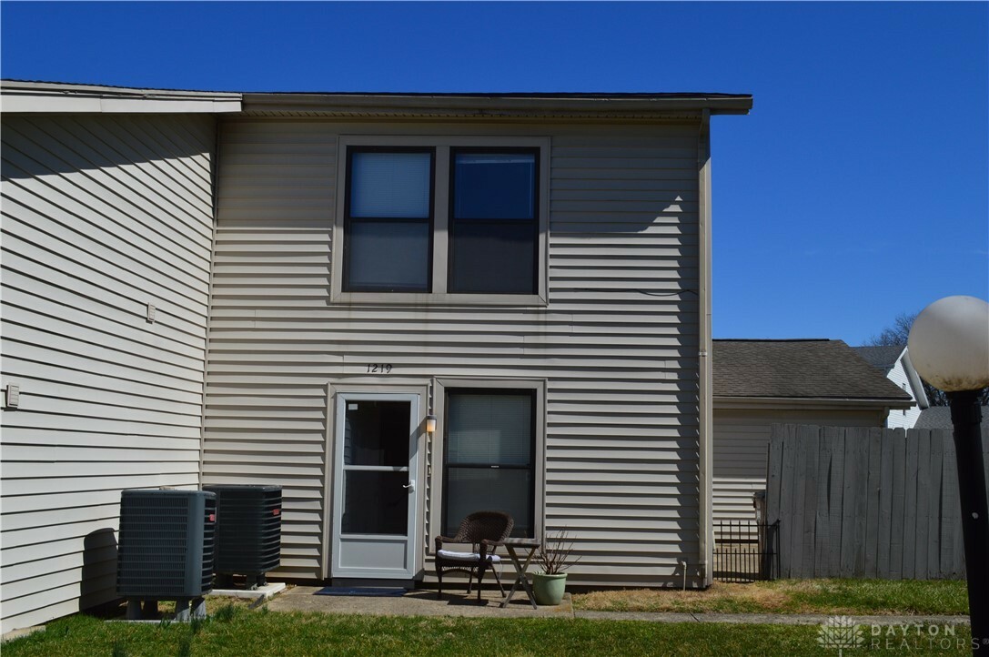 Property Photo:  1219 Robbins Run Court  OH 45458 