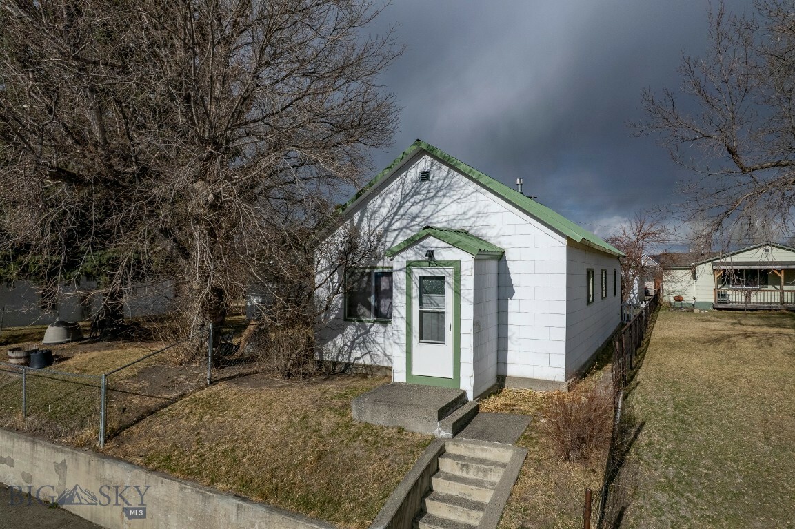 Property Photo: 113 S I Street MT 59047